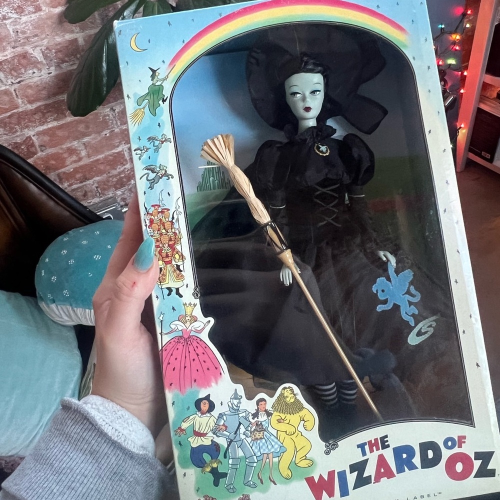 Vintage barbie wicked pink label 2010 wizard of oz wicked witch of the west RARE